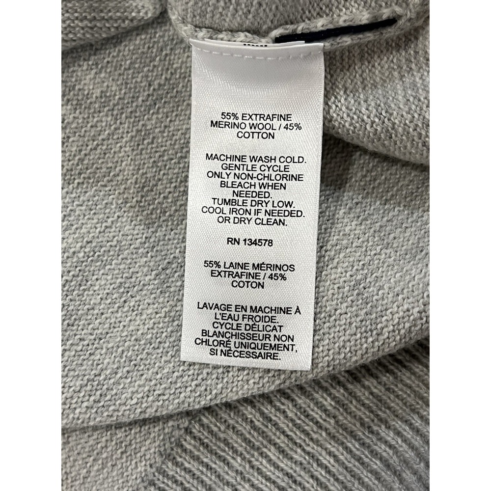 Vineyard Vines Men's Light Gray/White Striped 1/4 Zip sz Med NWOT Condition - Picture 10 of 12